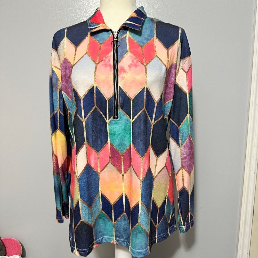 Geometric shape colorful 3/4 zip ladies shirt size M